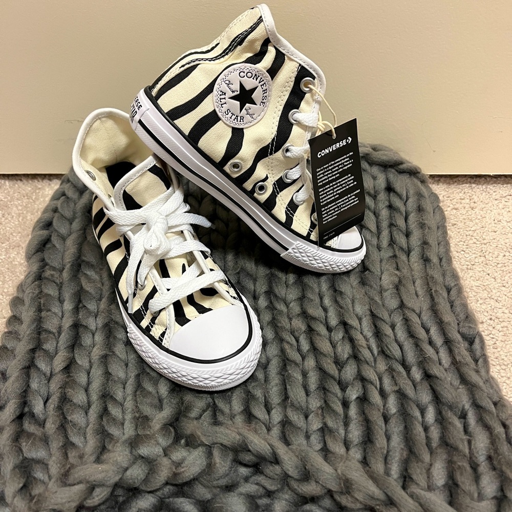 Kids converse! Funky design